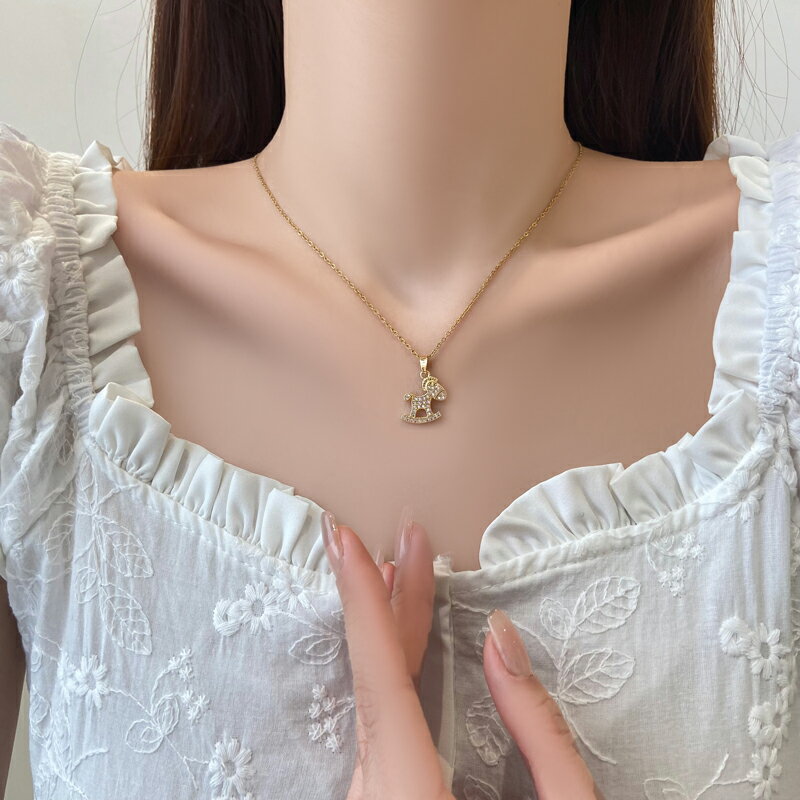 馬上有錢小馬項鏈2022年新款ins百搭飾品高階設計感小眾精緻美觀