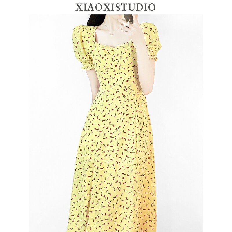 新款夏季新款女裝法式方領黃色泡泡袖桔梗碎花連衣裙女
