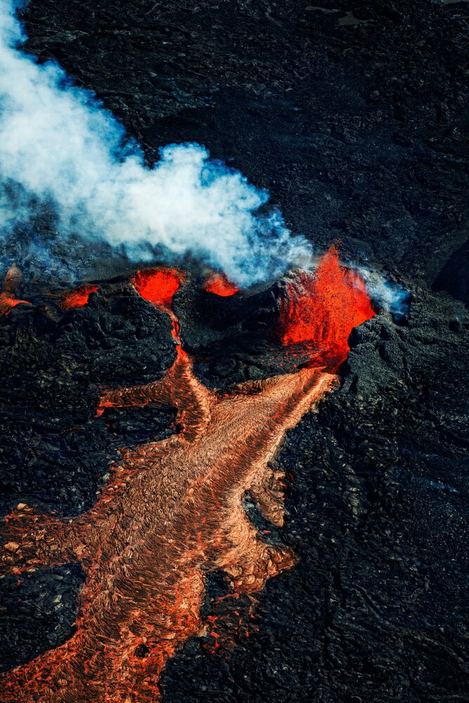 Posterazzi: Volcano Eruption at the Holuhraun Fissure near Bardarbunga ...