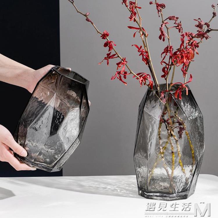 現代簡約北歐幾何銀色陶瓷花瓶樣板間輕奢擺件創意家居軟裝飾品 99購物節