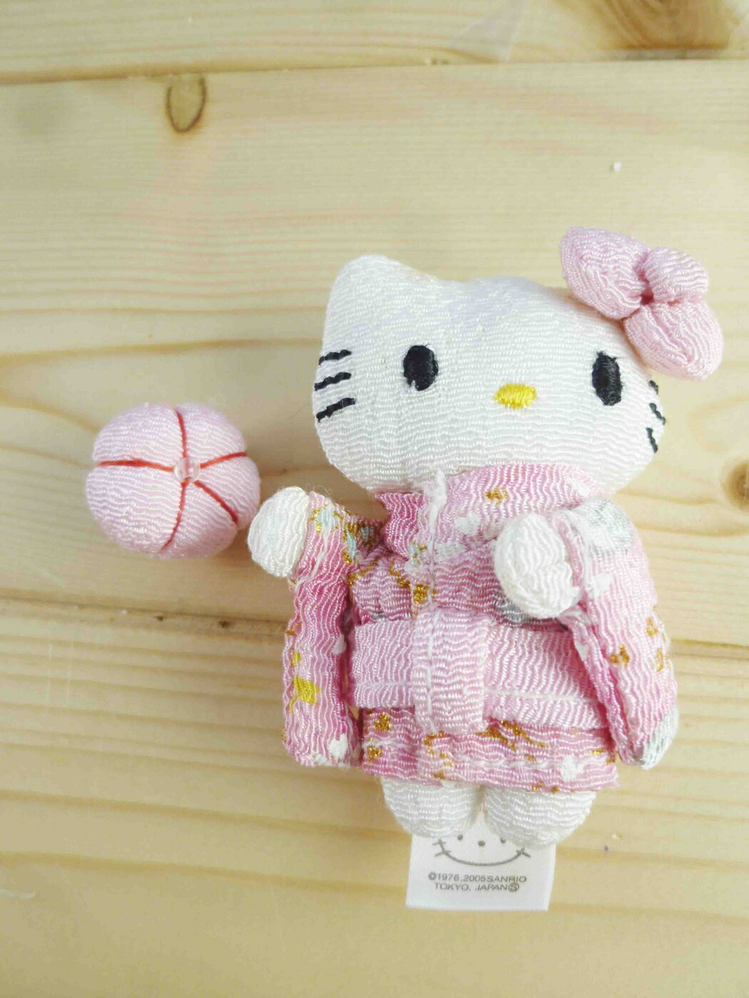 【震撼精品百貨】Hello Kitty 凱蒂貓~日本SANRIO三麗鷗 KITTY絨毛娃娃-秀和粉