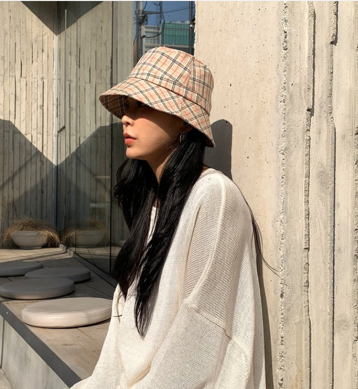 FINDSENSE X 女生學生帽子女夏日系文藝女防曬格紋漁夫帽遮陽簡約百搭盆帽