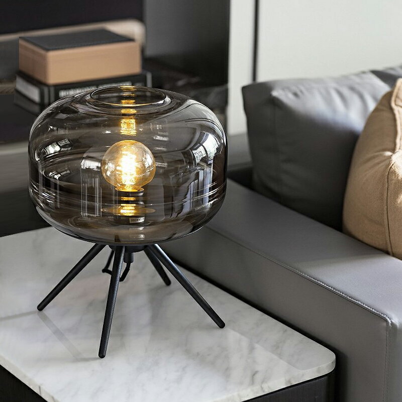 簡約北歐創意玻璃小臺燈藝術床頭臥室玻璃客廳臺燈