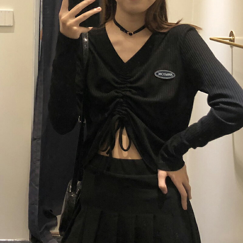 ins超火高腰長袖t恤女春秋韓版設計感心機V領短款露臍抽繩上衣服