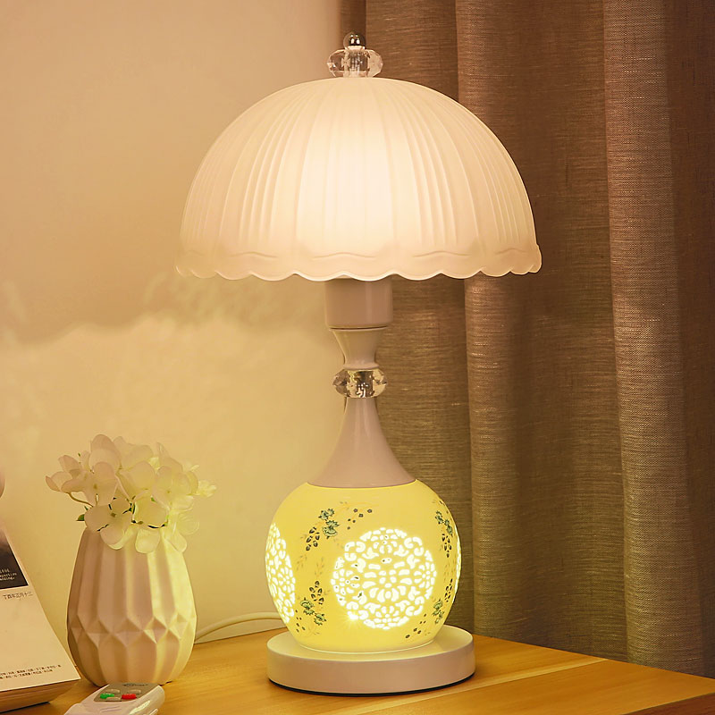 歐式臥室裝飾婚房溫馨個性陶瓷臺燈創意現代可調光LED節能床頭燈 全館免運