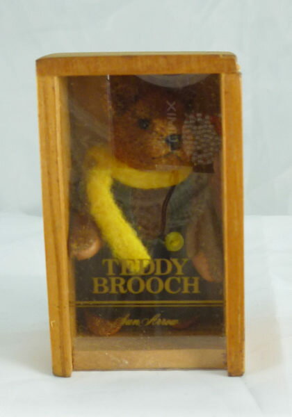 【震撼精品百貨】Teddy Bear 泰迪熊 盒裝造型絨毛娃娃別針 圍巾-黃 震撼日式精品百貨