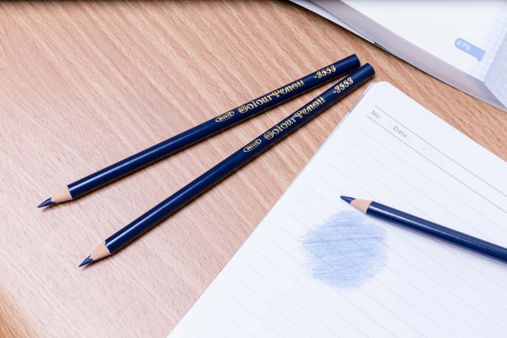 利百代3552 色鉛筆 紅色 3553 色鉛筆 藍色 3555 色鉛筆 紅 藍雙色 雙頭色鉛筆台灣製鉛筆通過安全檢驗 偉旗文具直營店 樂天市場rakuten