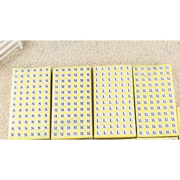 尺寸貼紙 標籤貼紙 字母貼紙 S~4XL 直徑1.4CM服飾尺碼貼紙 ~需要其他尺碼可以詢問 3