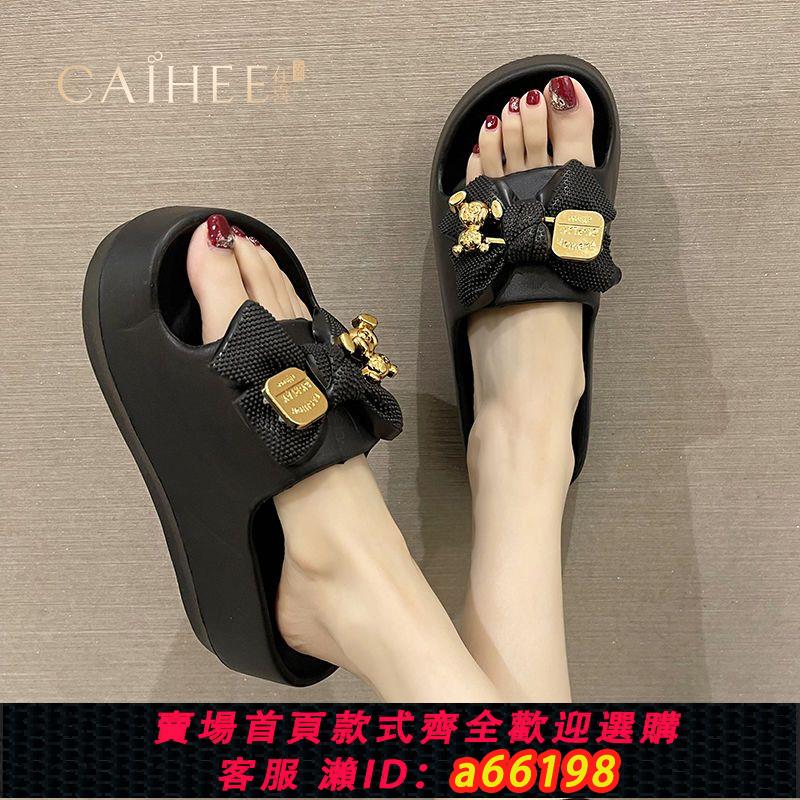 【臺灣公司 可開發票】CAIHEE高階感涼拖鞋女外夏季可愛小熊蝴蝶結鬆糕厚底沙灘防滑拖鞋