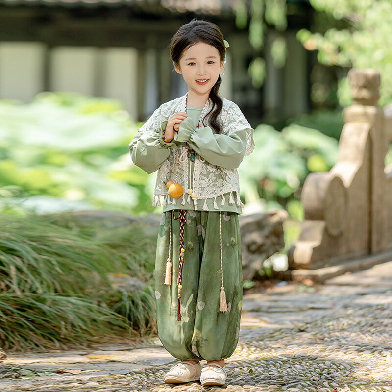 女孩中國風套裝春季2025新款洋氣女寶寶漢服民族古風錶演服三件套(鑫弘-萌寶童裝)可開發票