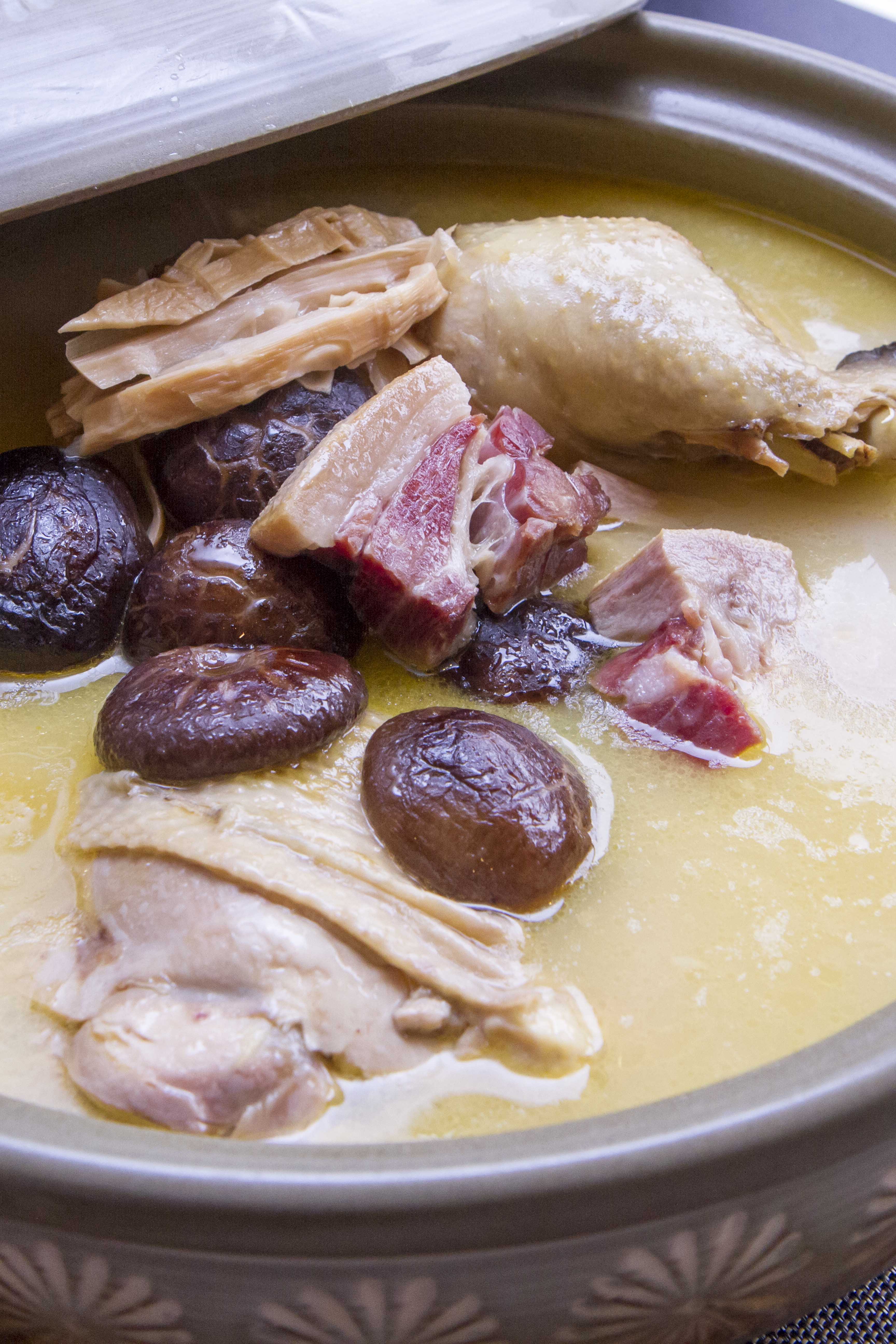 必比登推薦**愛湯者必喝**點水樓-砂鍋火烔雞湯 2