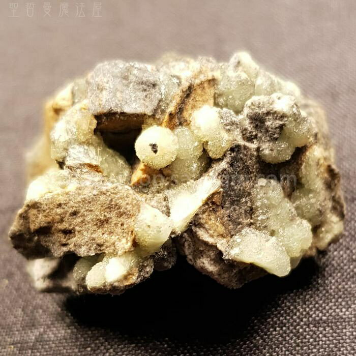 【土桑展精選寶物】銀星礦 /銀星石 精選原礦Wavellite 12號(放射纖維磷鋁石) ~阿肯色州
