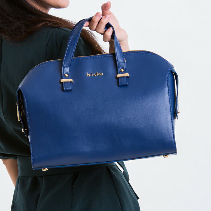 【le Lufon】寶藍色皮革長形大容量實用波士頓兩用包(M) 手提包/側背包/斜背包（黑／寶藍二色）OL商務包款型