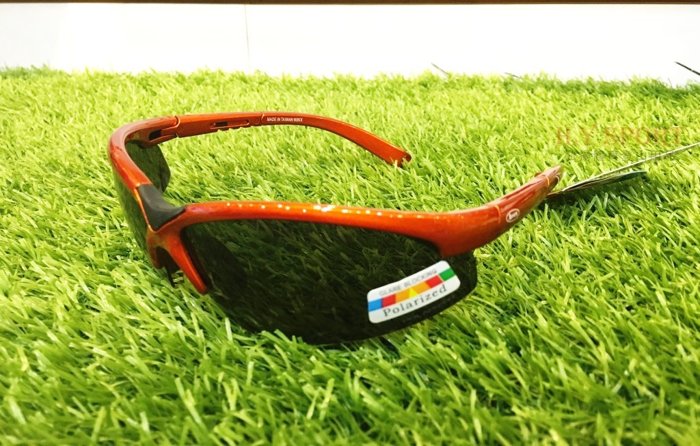 【H.Y SPORT】《APEX》偏光運動太陽眼鏡/防眩光墨鏡/抗UV/過濾紫外線及強光/寶麗來偏光鏡片（橘）