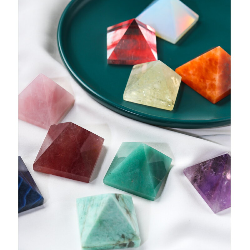 天然水晶礦石頭原石金字塔書桌擺件三角形原礦打磨消磁擺件裝飾品