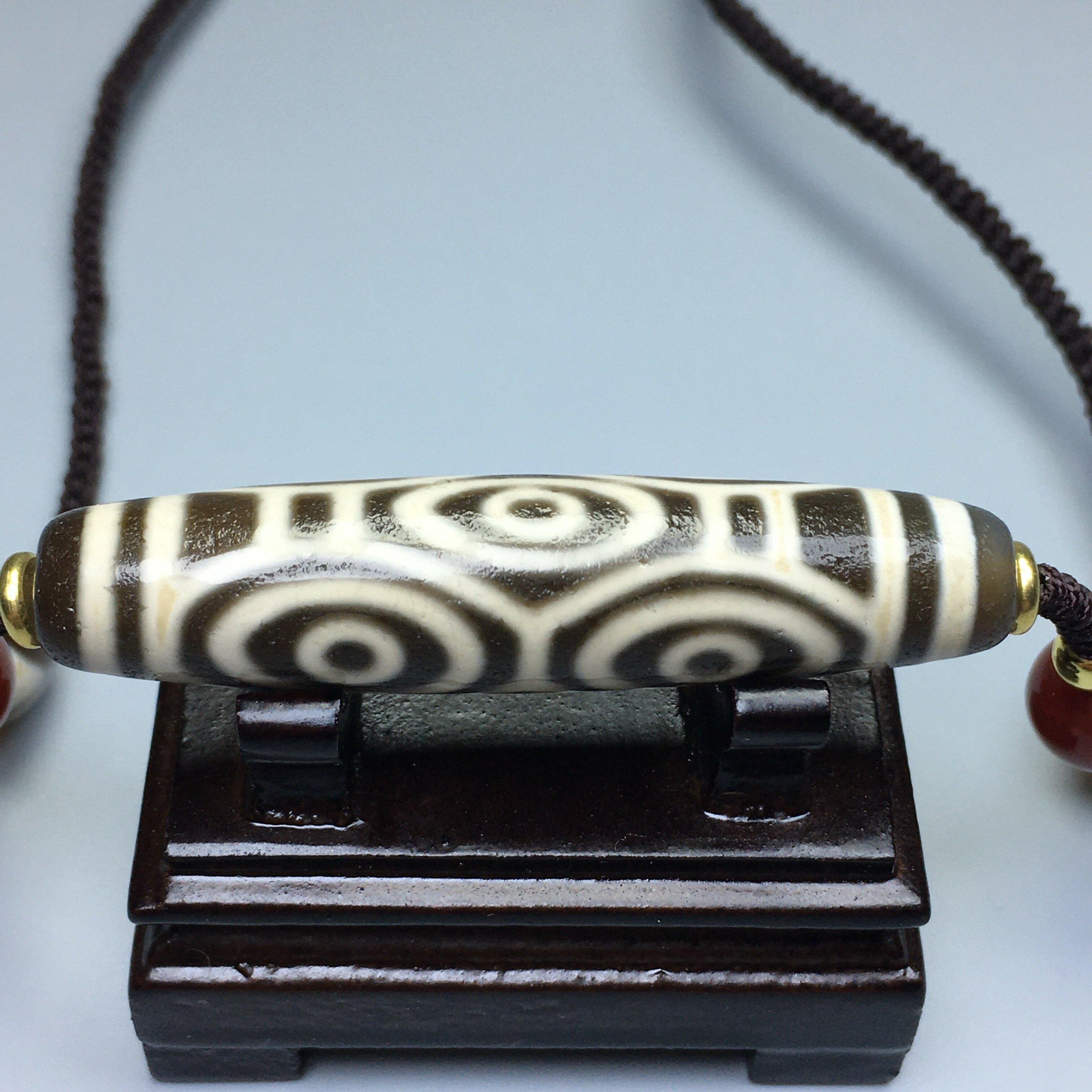 天然西藏包漿老天珠龍六眼天珠真品鎖骨鏈項鏈吊墜瑪瑙送證書| 協貿國際