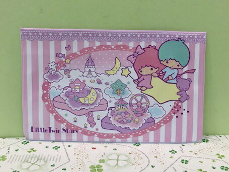 【震撼精品百貨】Little Twin Stars KiKi&LaLa 雙子星小天使 Sanrio 通帳套-紫#57119 震撼日式精品百貨