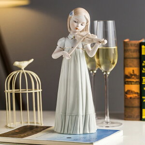 西洋女孩拉小提琴陶瓷雕塑擺件酒柜電視柜裝飾工藝品家居飾品擺設