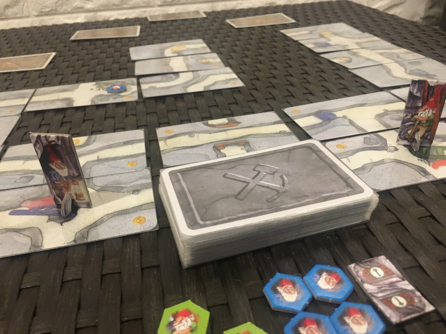 【桌遊侍】矮人礦坑-雙人決鬥版 現貨正版 實體店面快速出貨《免運.再送足卡套》任兩件再九折喔!! 3