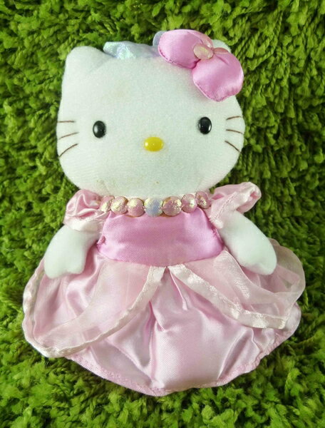 【震撼精品百貨】Hello Kitty 凱蒂貓~日本SANRIO三麗鷗 KITTY絨毛娃娃-粉禮服
