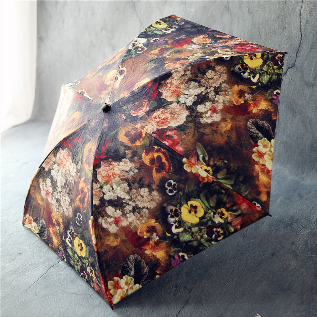 百盛洋傘 輕盈羽翼三折疊鉛筆傘黑膠晴雨傘復古油畫遮陽傘禮盒裝