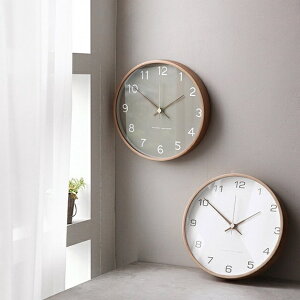 北歐實木掛鐘 客廳壁掛時鐘 現代簡約創意鐘錶 掃秒靜音機芯時鐘 時尚個性掛鐘 簡約設計感時鐘