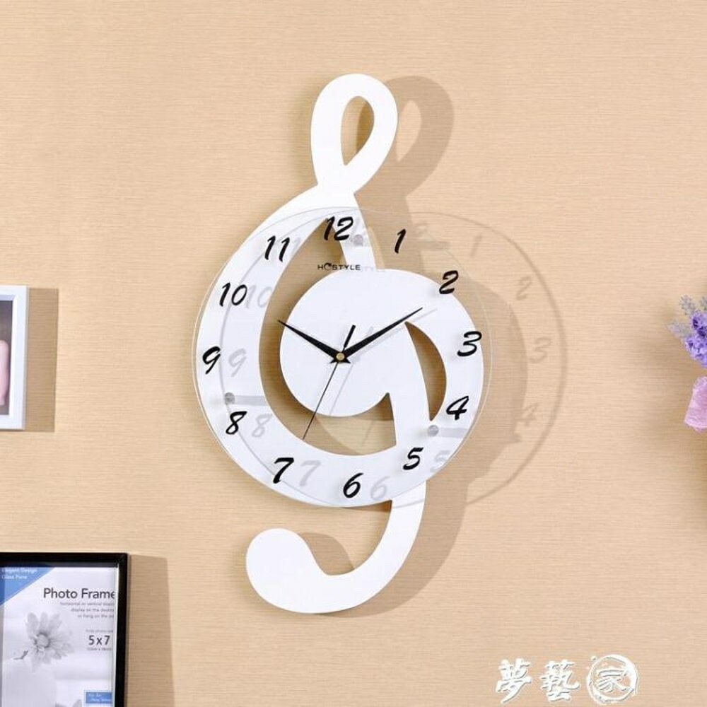 掛鐘 音符創意掛鐘客廳現代時尚靜音裝飾家用鐘錶墻壁掛錶木質簡約時鐘 MKS 夢藝家