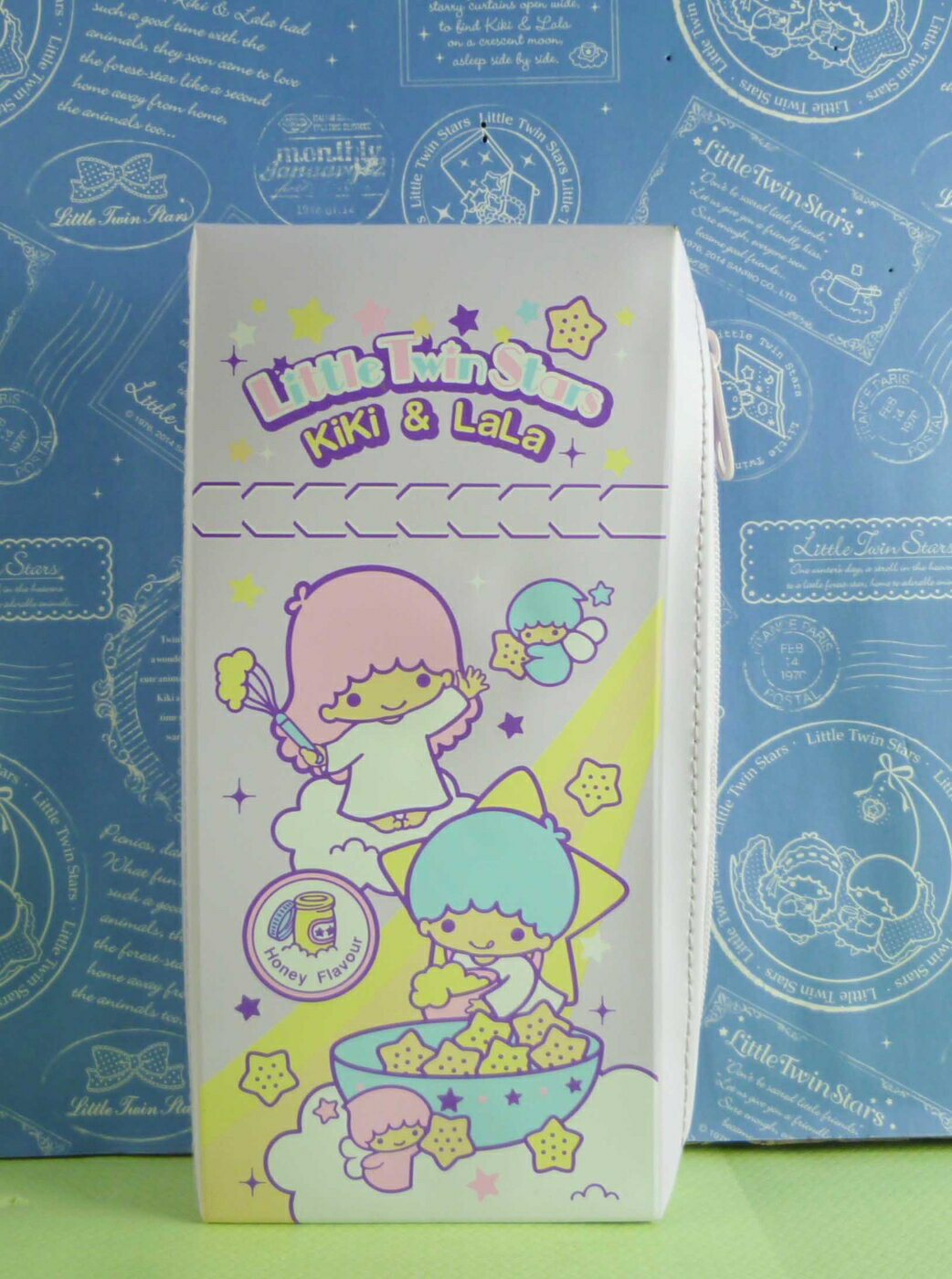【震撼精品百貨】Little Twin Stars KiKi&LaLa 雙子星小天使 化妝包 紫色 震撼日式精品百貨