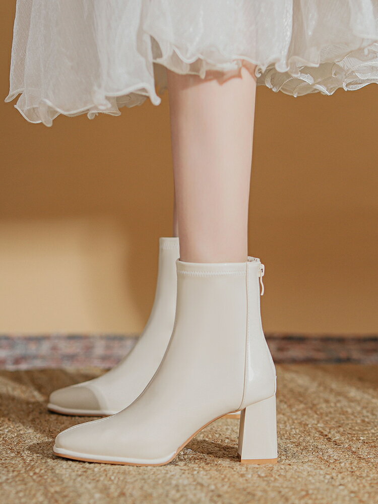 真皮粗跟高跟靴子女2024秋冬加絨新款瘦瘦靴配裙子洋氣白色小短靴【雲木雜貨】