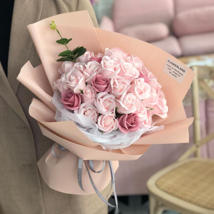 玫瑰花束送女友生日康乃馨模擬假花香皂肥皂花禮盒三八婦女節禮物