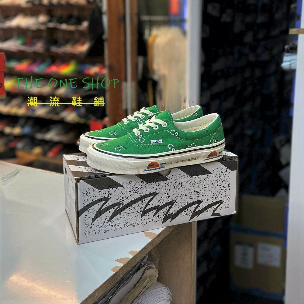 vans og era paisley