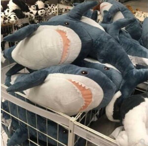 鯊魚抱抱🔥🔥🔥鯊魚娃娃 鯊魚抱枕 鯊魚玩偶 靠枕玩偶娃娃