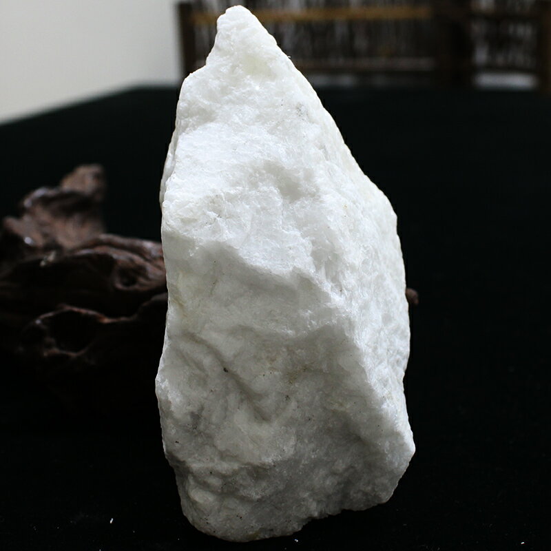 天然白色月光石原石擺件月亮石礦物能量療愈手握石頭鎮紙把玩