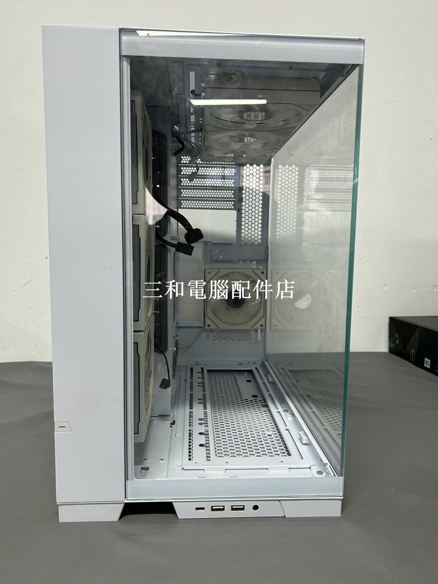 聯力EVO全視版 O11機箱 360水冷 7稜鏡風扇 海景房白色 主機箱 DIY拆機