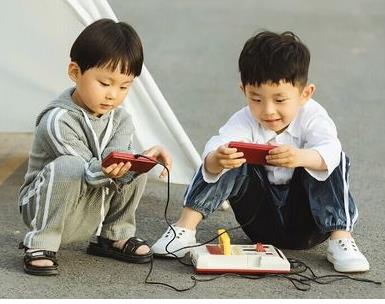 影樓兒童攝影拍照道具童年懷舊經典遊戲機小霸王創意旅拍擺件裝飾