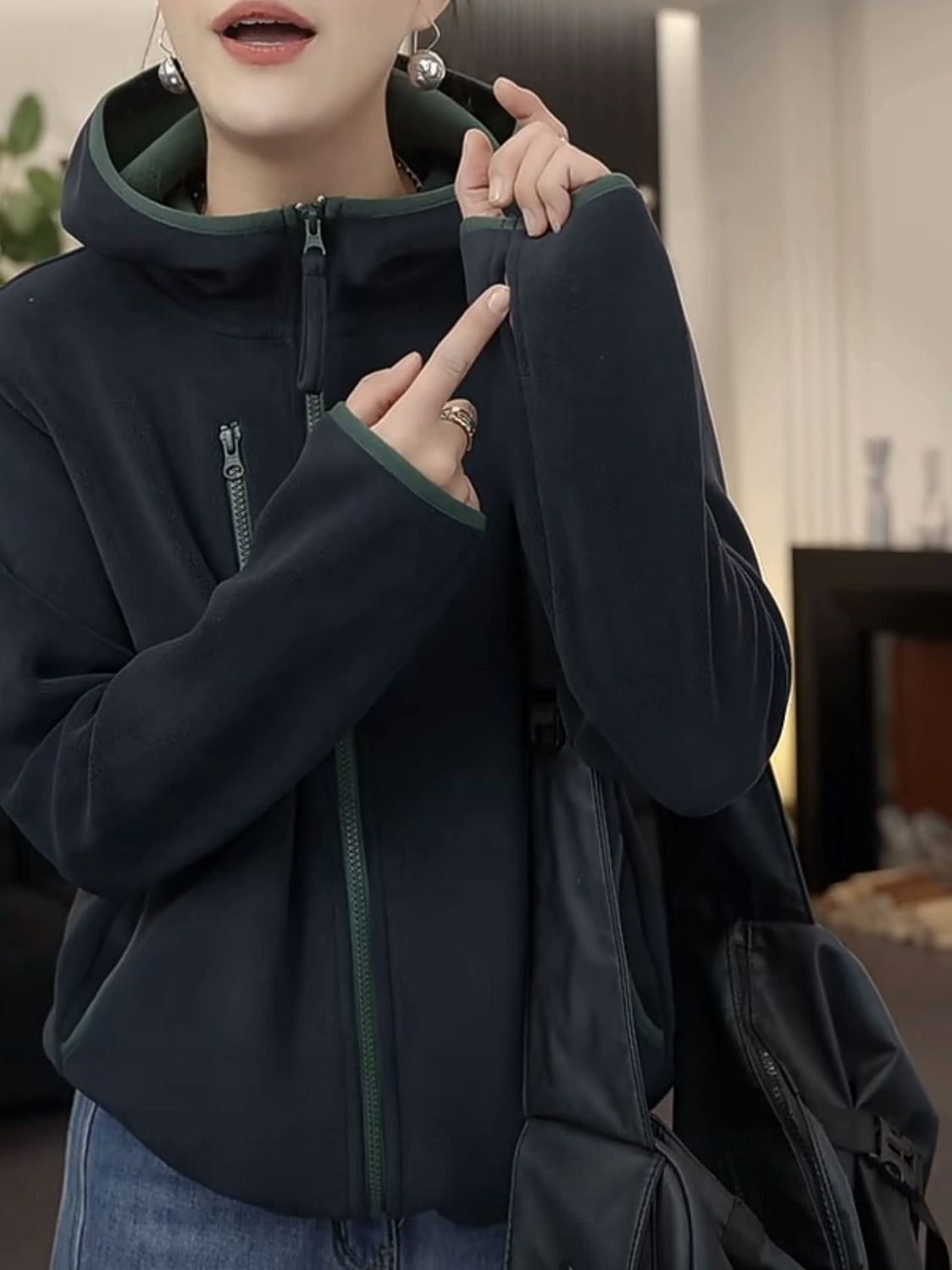 外套 女裝 休閒外套 時尚外套 保暖外套  2025秋冬新款加絨加厚女士連帽防風保暖長袖休閒外套女時尚百搭  治裝激推 4