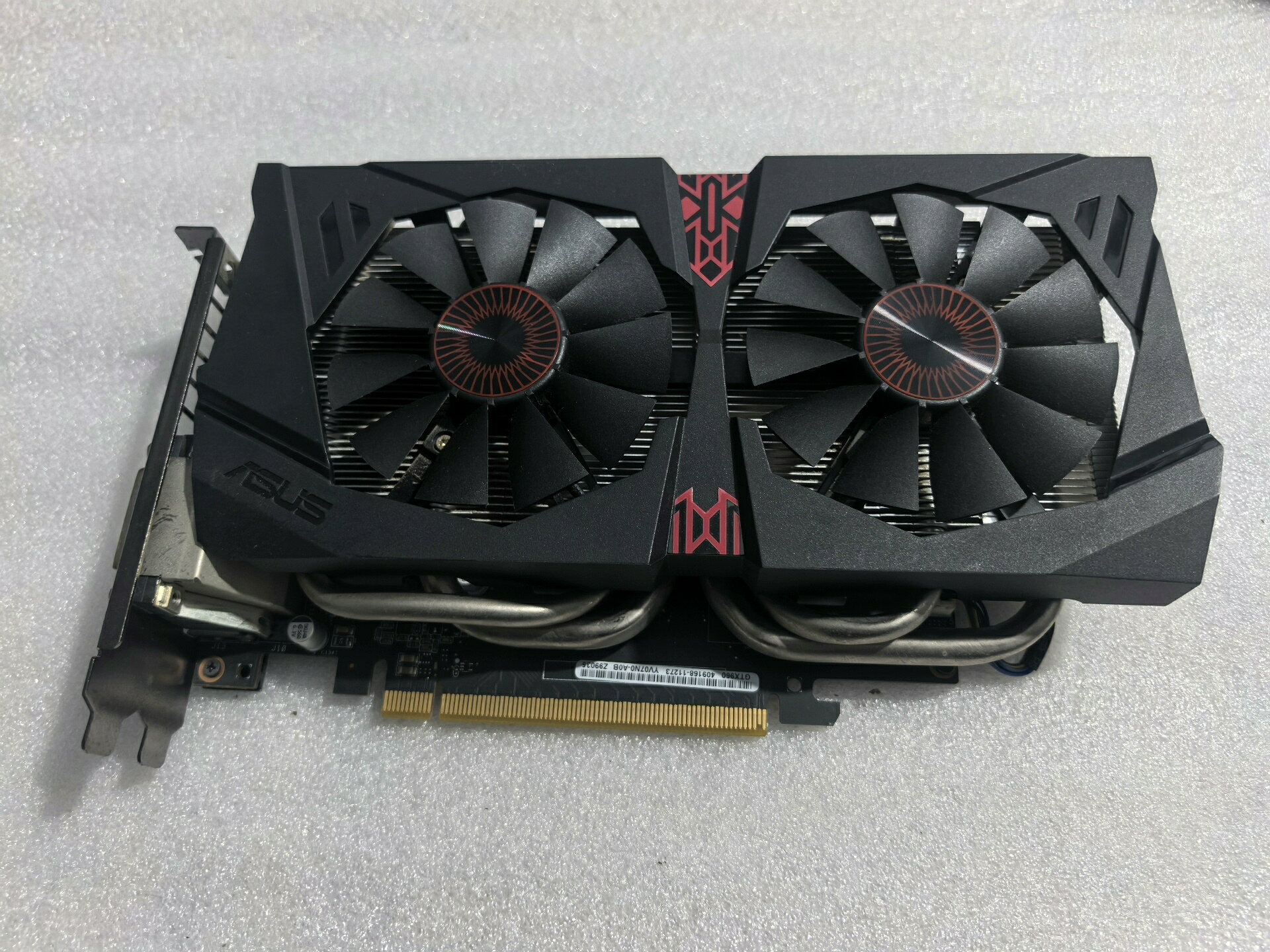 華碩 ROG STRIX GTX960 2GD5 雙風扇 遊戲顯示卡 高效散熱 6P供電 性能強悍 電競必備