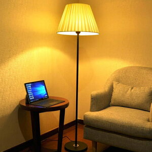 落地燈客廳臥室床頭過道現代創意溫馨裝飾LED遙控喂奶落地台燈 MKS免運