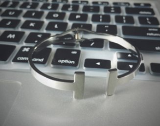 鋼鈦 金手環 銀手環 不退色 不過敏  潮流手環