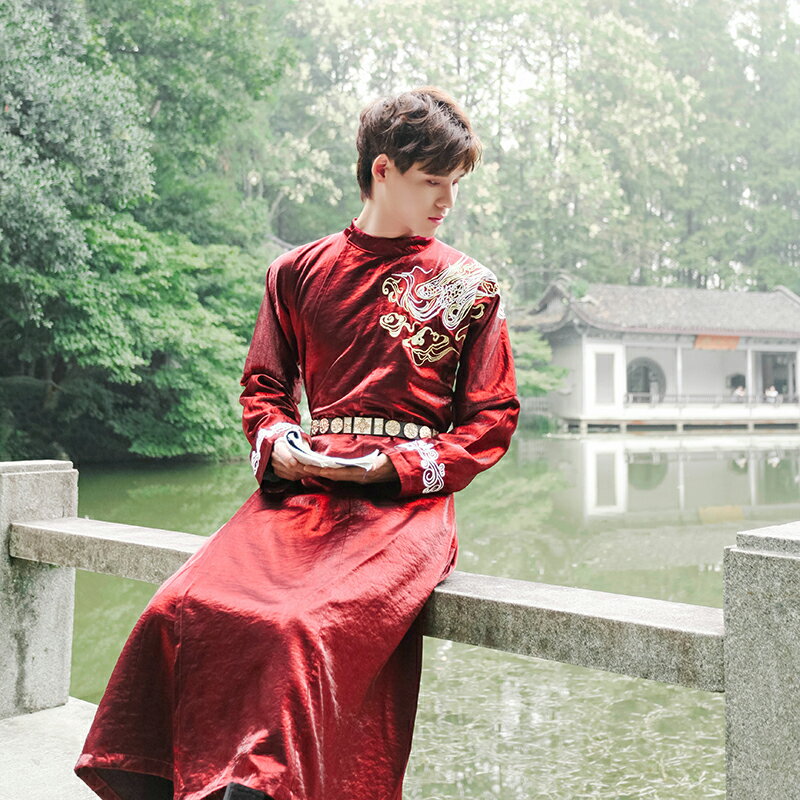原創中國風男裝日常傳統漢元素漢服古風刺繡圓領仙氣長袍古裝長衫1入