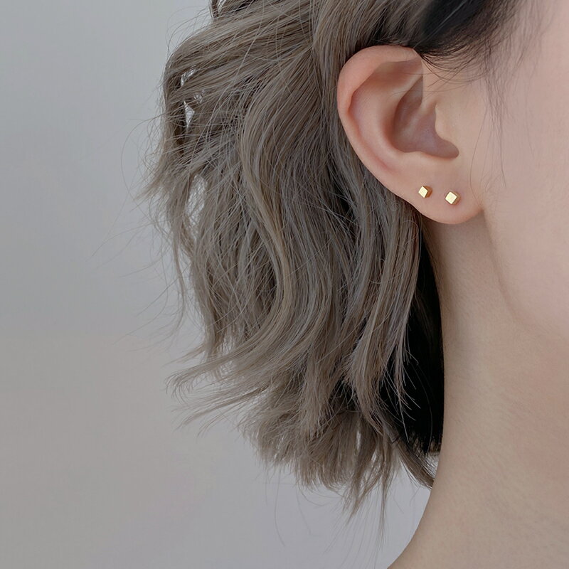 銀奧925純銀小方塊耳釘女年新款潮耳環ins高級感簡約小巧耳飾