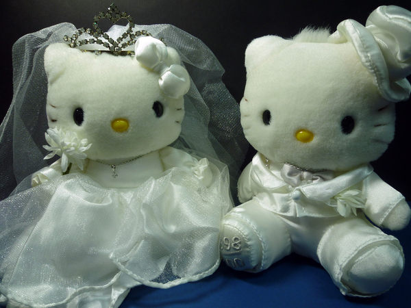 【震撼精品百貨】Hello Kitty 凱蒂貓&Dear Daniel 丹尼爾 世界限量紀念結婚絨毛娃娃玩偶*35097