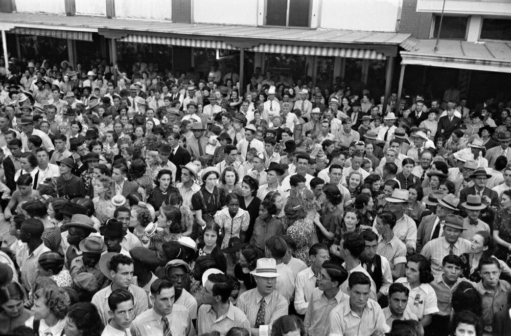 Posterazzi: Festival Crowd 1938 Na Crowd Waiting For The Cajun Band