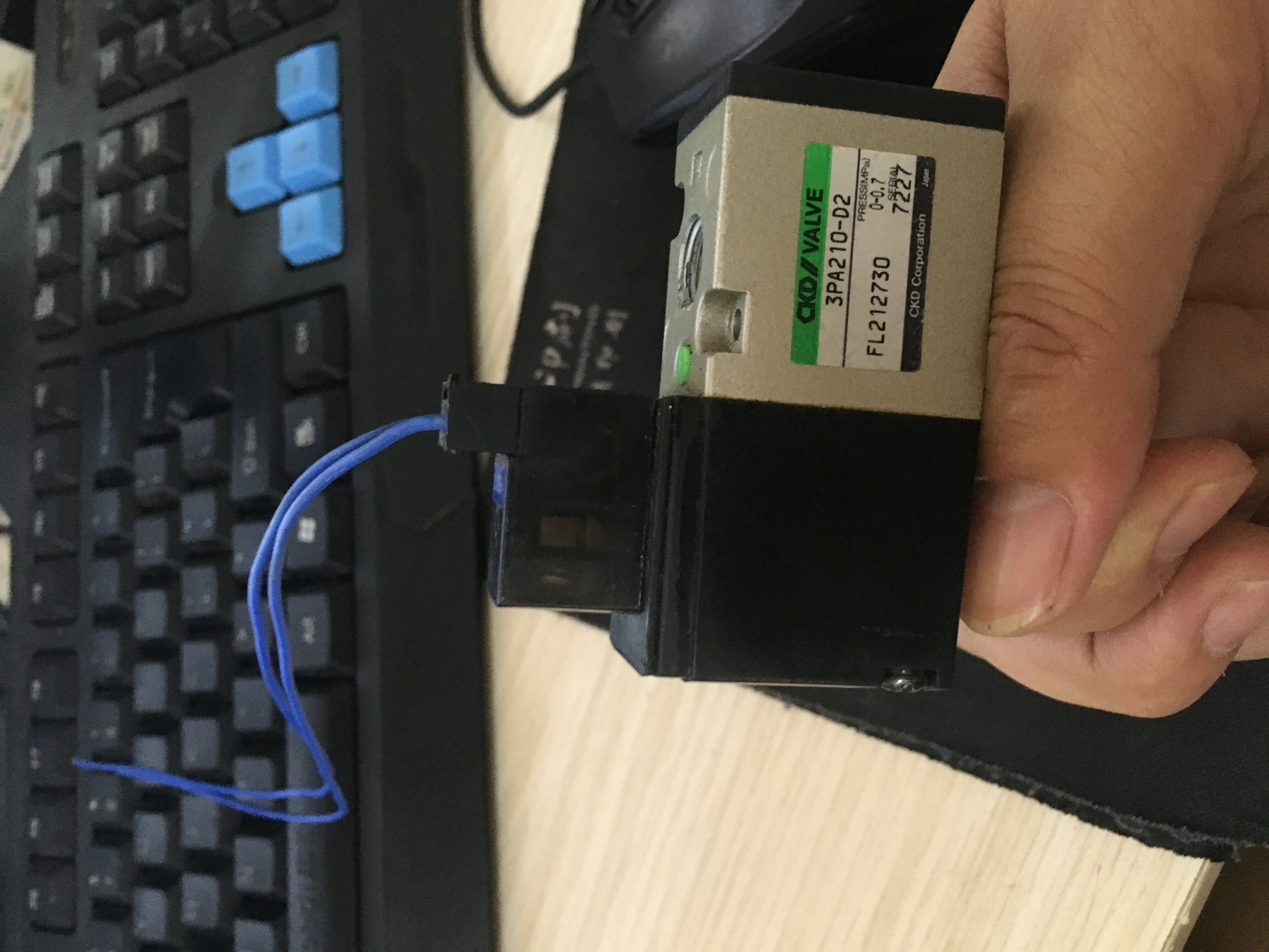 CKD電磁閥3PA210-02,電壓AC100V，一分接頭大批現貨，