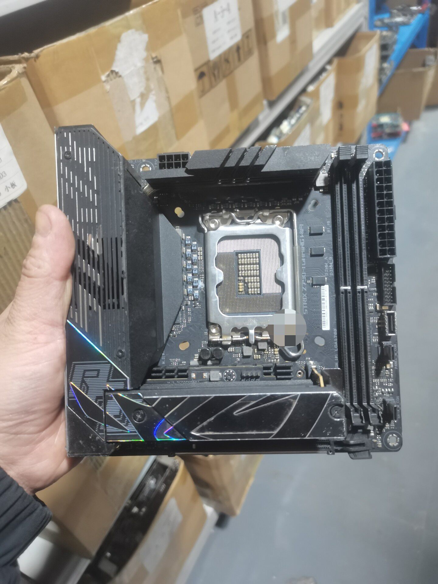 華碩ROG STRIX Z790-I GAMING WIFI ITX主機板 迷你主機板 高效能電競主機板 實物拍攝 測試全好 店保一個月 有檔板 運費包郵
