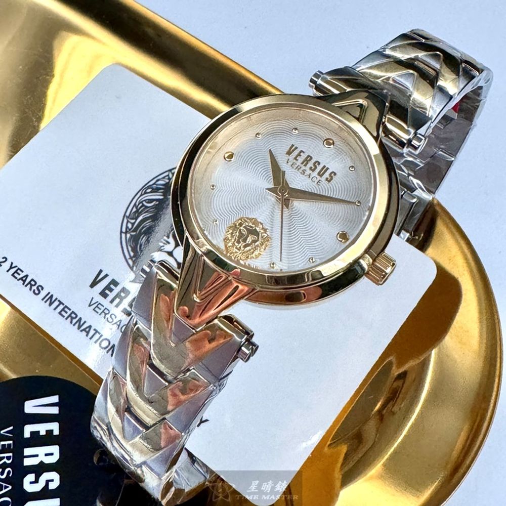 點數9%★VERSUS VERSACE手錶,編號VV00377,30mm金色圓形精鋼錶殼,白色中三針顯示錶面,金銀相間精鋼錶帶款,滿滿品牌V元素【APP下單享9%點數上限5000點】 5