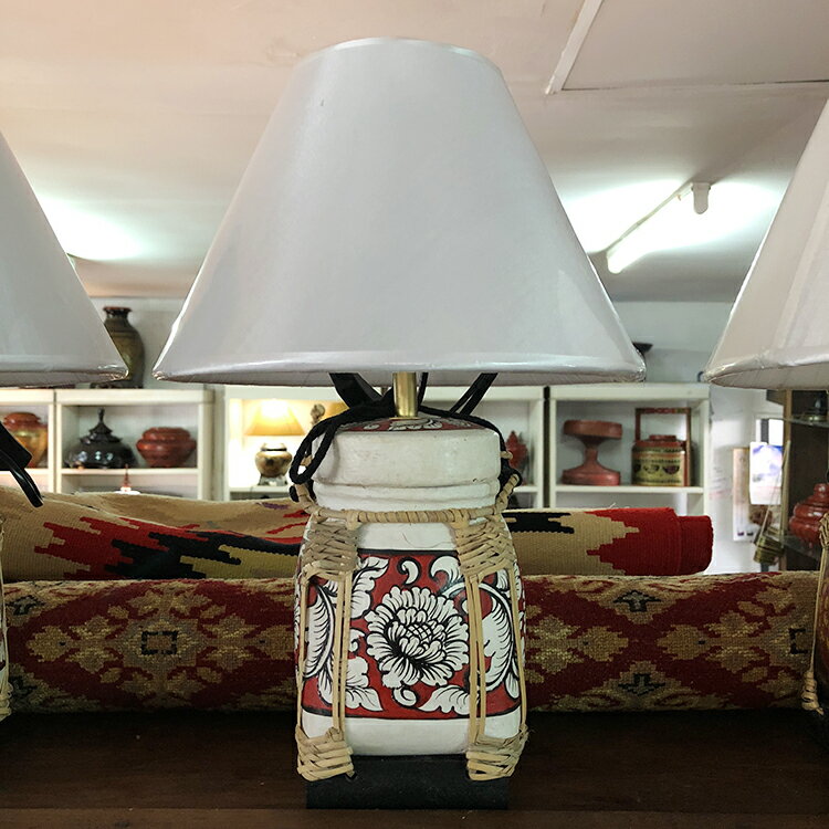 泰式手繪床頭燈 創意簡約現代臺燈 客廳臥室書房餐廳田園歐式飾品1入