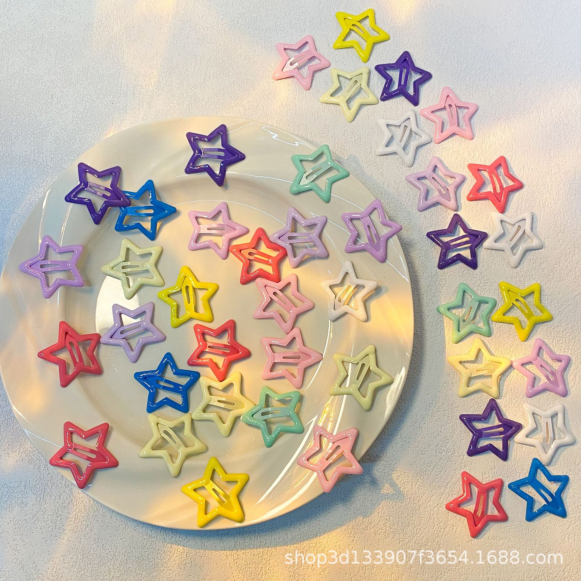 【台灣現貨】時尚配件 髮飾 髮夾 鯊魚夾 大嘴夾 邊夾  多巴胺滴油彩色五角星星髮夾可愛兒童BB夾碎髮夾劉海夾髮飾批發 1