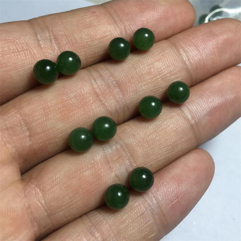 天然碧玉耳釘女款S925銀鑲嵌防過敏菠菜綠小燈泡氣質簡約水晶飾品