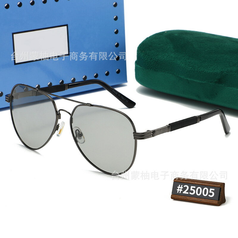 sunglasses25005新款時尚男女偏光變色墨鏡可記憶金屬太陽鏡